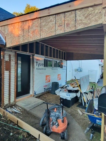 Close-up of new roof valley and ridge detail.